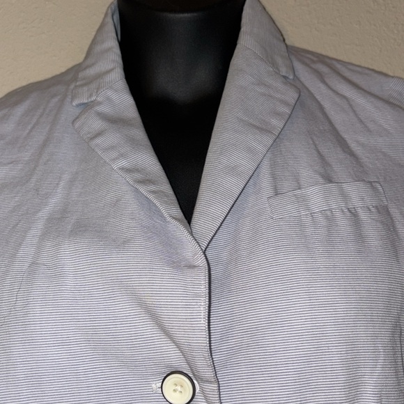 Gap seersucker Academy Blazer. Size 12 - Picture 2 of 6